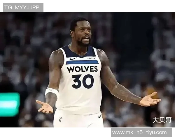 兰德尔表现平平全场10投仅4中贡献16分5篮板1助攻次节状态低迷未能得分 兰德尔表现平平全场10投仅4中贡献16分5篮板1助攻次节状态低迷未能得分