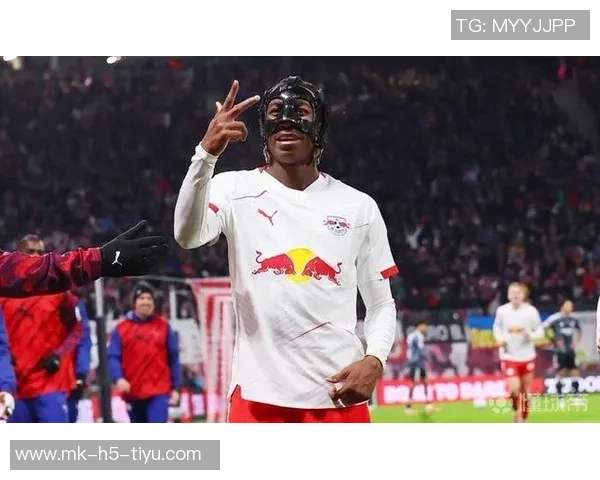 英媒报道曼联利物浦争抢扬迪奥曼德莱比锡标价接近1亿欧元 英媒报道曼联利物浦争抢扬迪奥曼德莱比锡标价接近1亿欧元